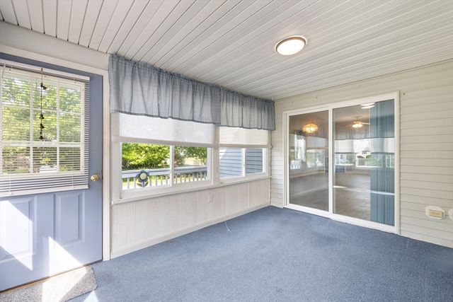 90 Crystal Water Dr 90, East Bridgewater, MA 02333