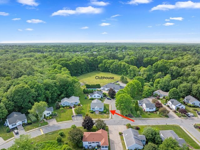 90 Crystal Water Dr 90, East Bridgewater, MA 02333