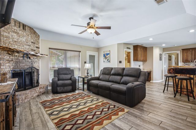 119 Harli Drive, Trenton, TX 75490