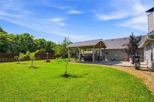 119 Harli Drive, Trenton, TX 75490