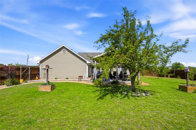 119 Harli Drive, Trenton, TX 75490