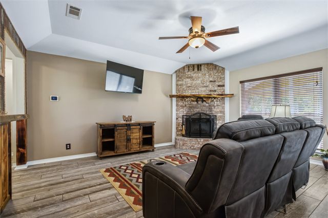 119 Harli Drive, Trenton, TX 75490