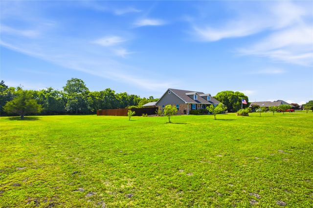 119 Harli Drive, Trenton, TX 75490