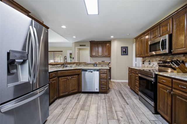 119 Harli Drive, Trenton, TX 75490