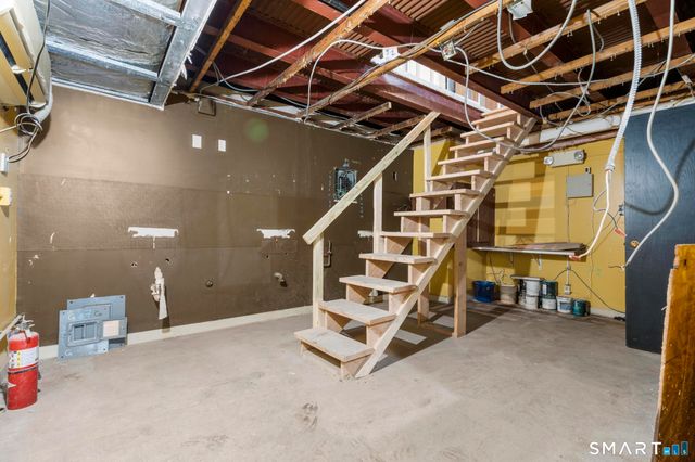 621 Farmington Avenue, Hartford, CT 06105