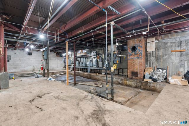 621 Farmington Avenue, Hartford, CT 06105