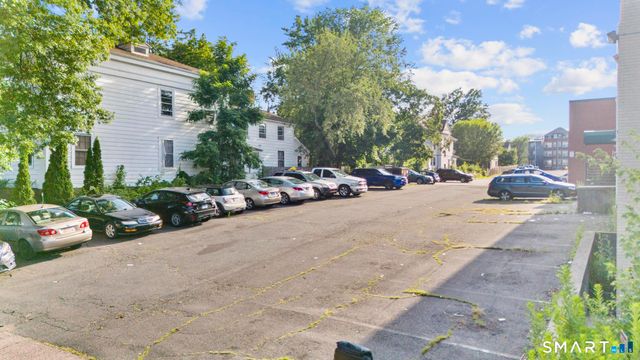 621 Farmington Avenue, Hartford, CT 06105