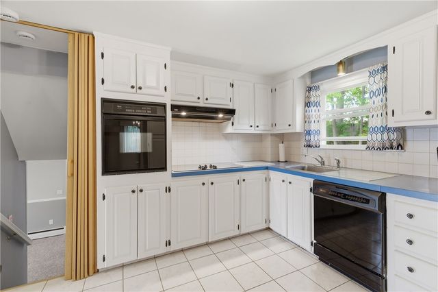 35 Superior View Boulevard, North Providence, RI 02911