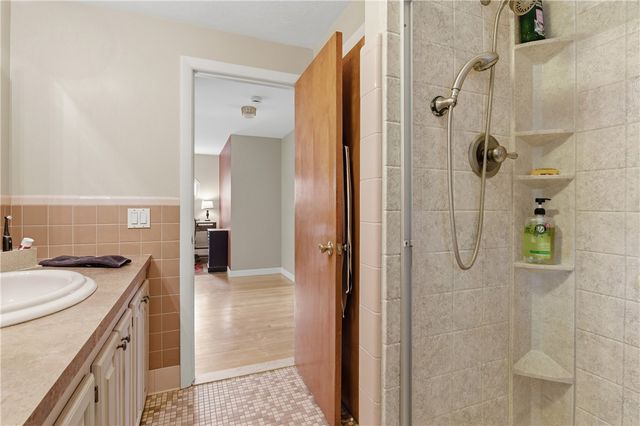35 Superior View Boulevard, North Providence, RI 02911