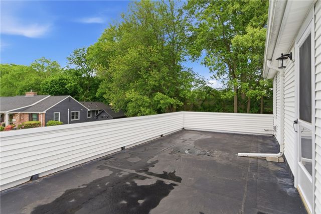 35 Superior View Boulevard, North Providence, RI 02911