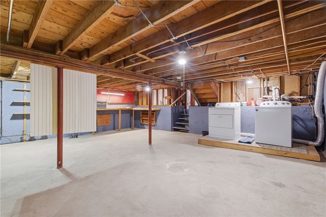 35 Superior View Boulevard, North Providence, RI 02911
