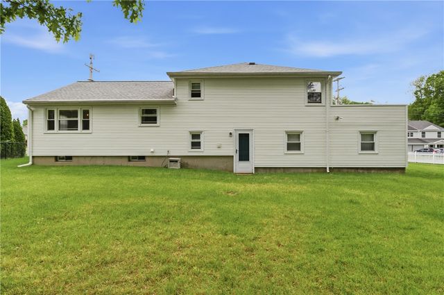 35 Superior View Boulevard, North Providence, RI 02911