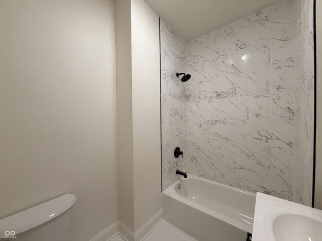941 W 25th Street, Indianapolis, IN 46208