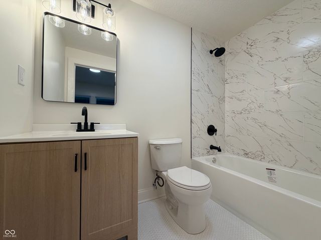 941 W 25th Street, Indianapolis, IN 46208