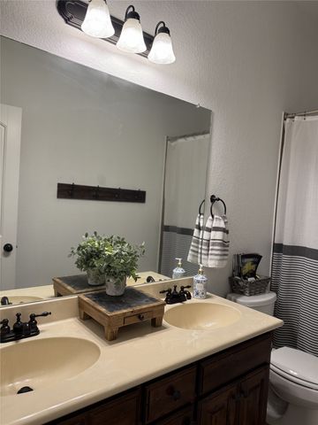 5809 Yellow Rose Court, Midlothian, TX 76065
