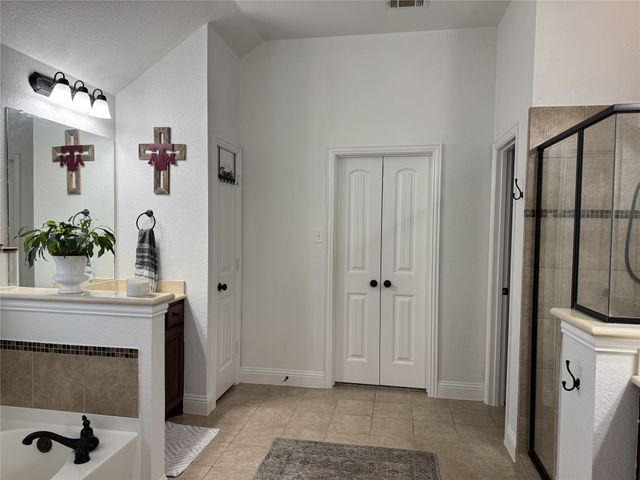 5809 Yellow Rose Court, Midlothian, TX 76065