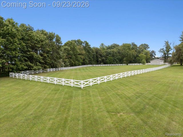 15681 Arnold Road, Unadilla Township, MI 48137