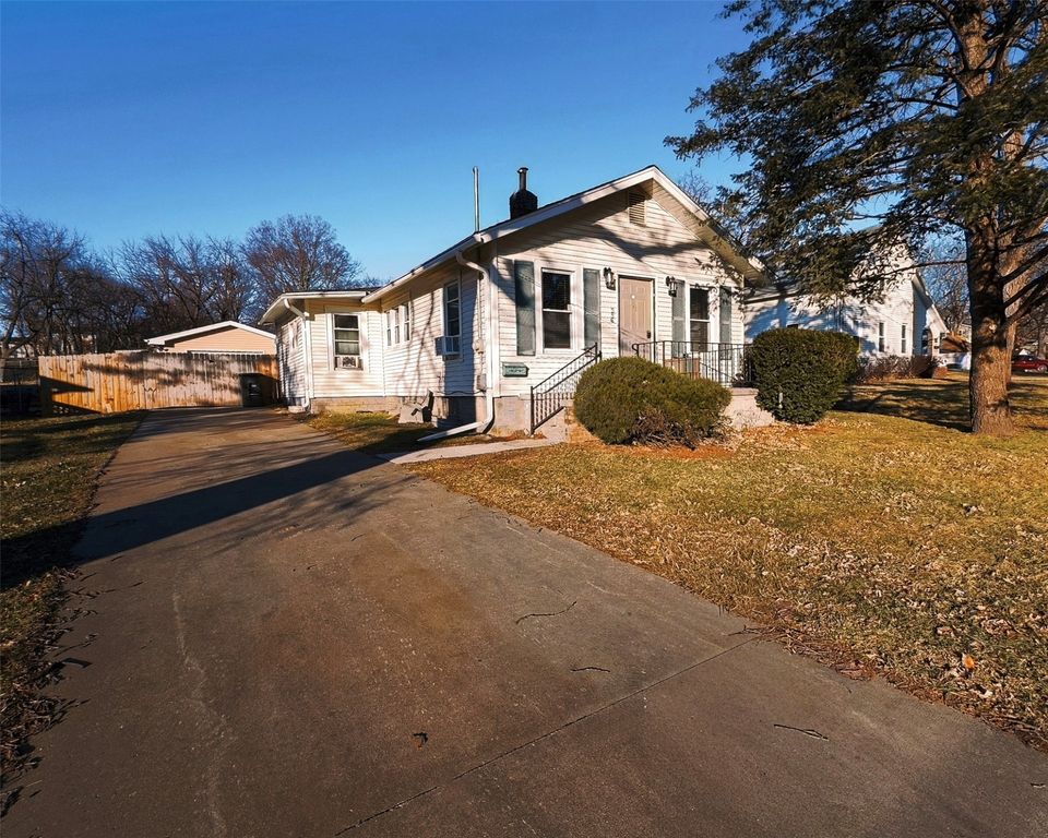 336 E Broad Street, Des Moines, IA 50315