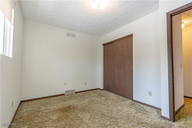 8695 Lansdale Avenue NW, North Canton, OH 44720