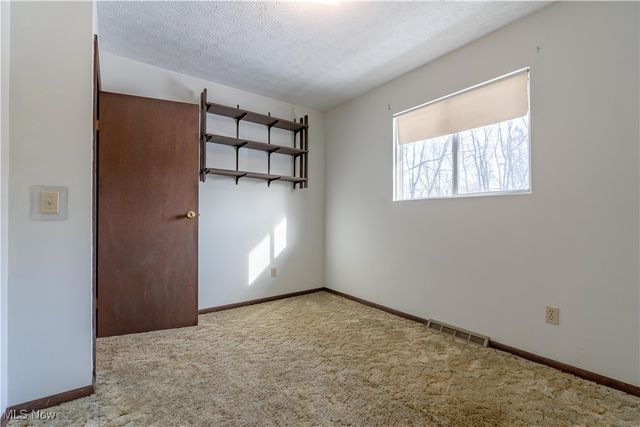 8695 Lansdale Avenue NW, North Canton, OH 44720