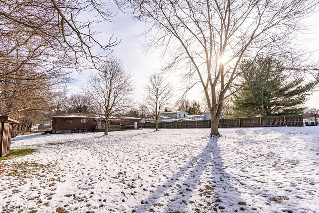 8695 Lansdale Avenue NW, North Canton, OH 44720