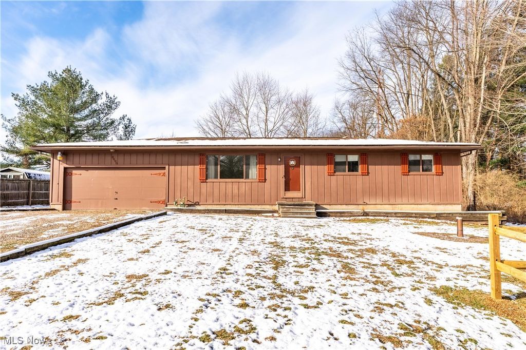 8695 Lansdale Avenue NW, North Canton, OH 44720