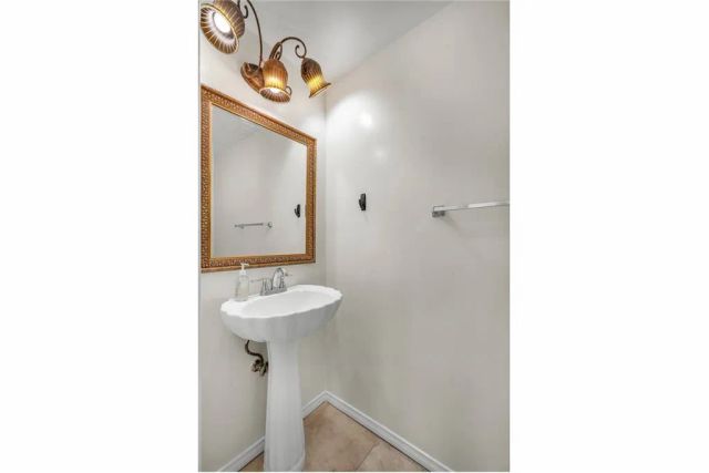 4113 Highland, Manhattan Beach, CA 90266