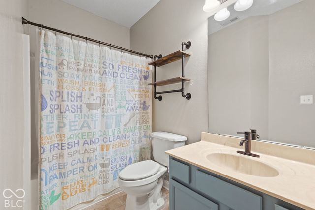 7104 Oldham Drive, Indianapolis, IN 46221