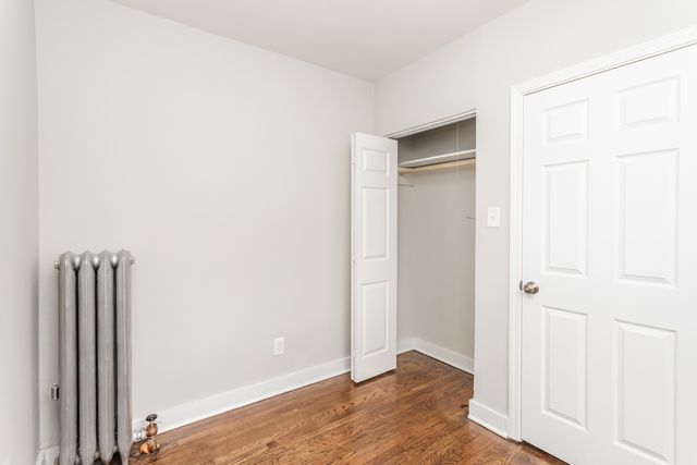 6949 S Paxton Avenue 3C, Chicago, IL 60649