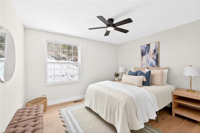 130 Fox Run Rd, Cranberry Twp, PA 16066