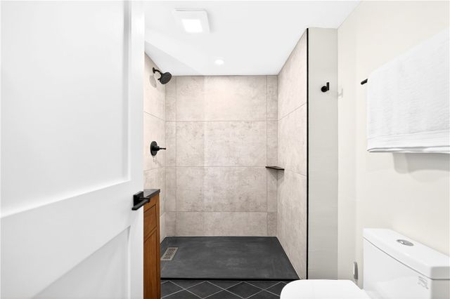 130 Fox Run Rd, Cranberry Twp, PA 16066