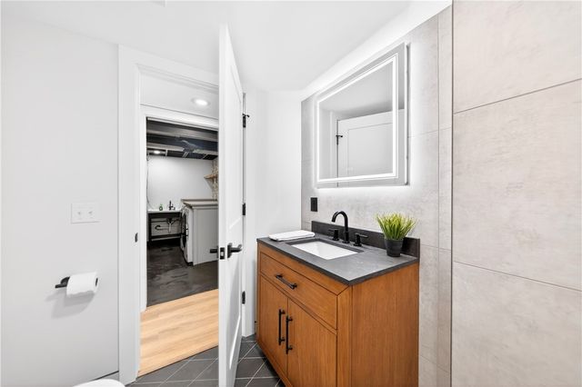 130 Fox Run Rd, Cranberry Twp, PA 16066