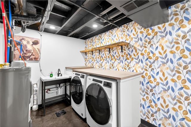 130 Fox Run Rd, Cranberry Twp, PA 16066