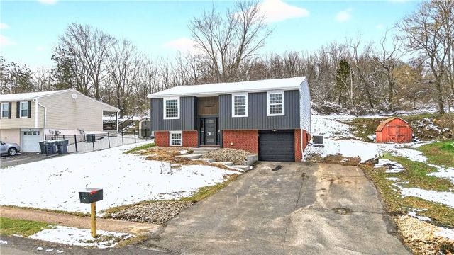 130 Fox Run Rd, Cranberry Twp, PA 16066