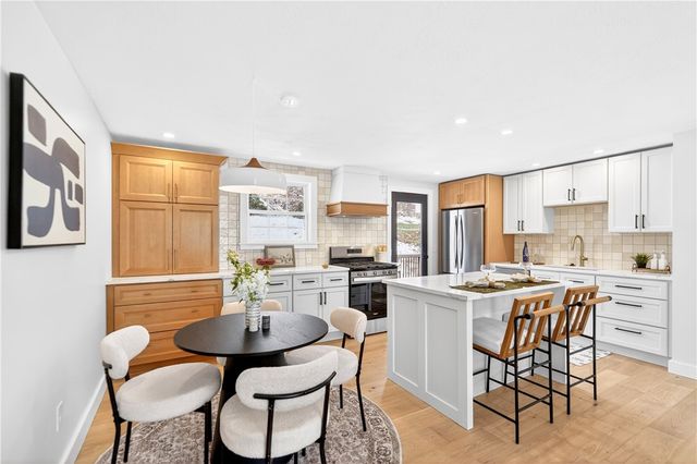 130 Fox Run Rd, Cranberry Twp, PA 16066