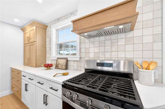 130 Fox Run Rd, Cranberry Twp, PA 16066