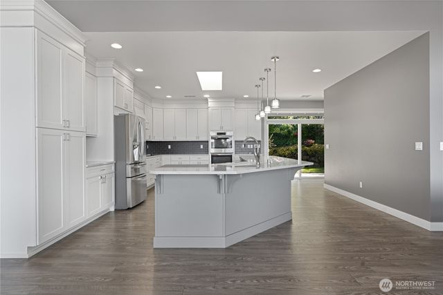 1253 Beach Drive E, Port Orchard, WA 98366