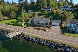 1253 Beach Drive E, Port Orchard, WA 98366