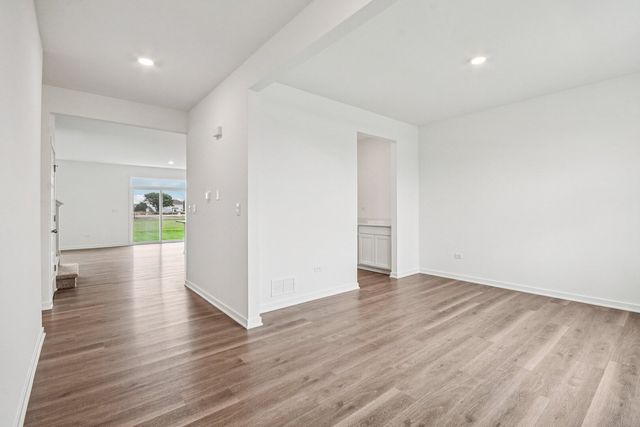 9946 Edgebrook Lane, Huntley, IL 60142