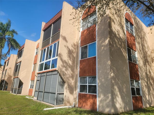 8260 SW 24TH Street 6214, North Lauderdale, FL 33068