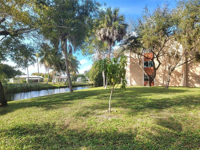 8260 SW 24TH Street 6214, North Lauderdale, FL 33068