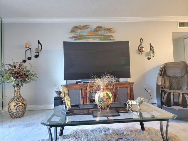 8260 SW 24TH Street 6214, North Lauderdale, FL 33068