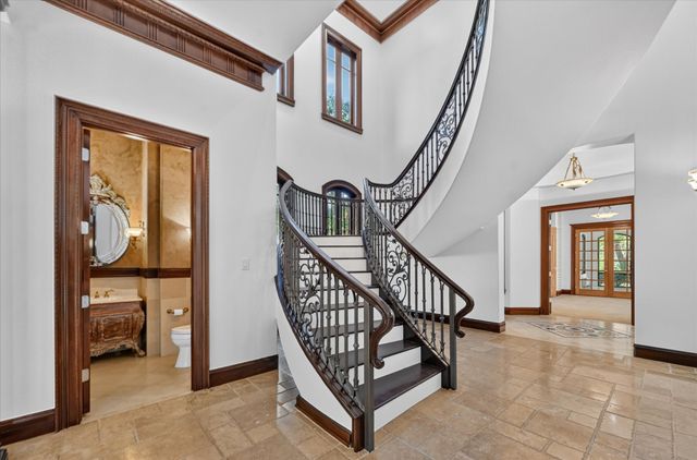 4505 Tour 18 Drive, Flower Mound, TX 75022