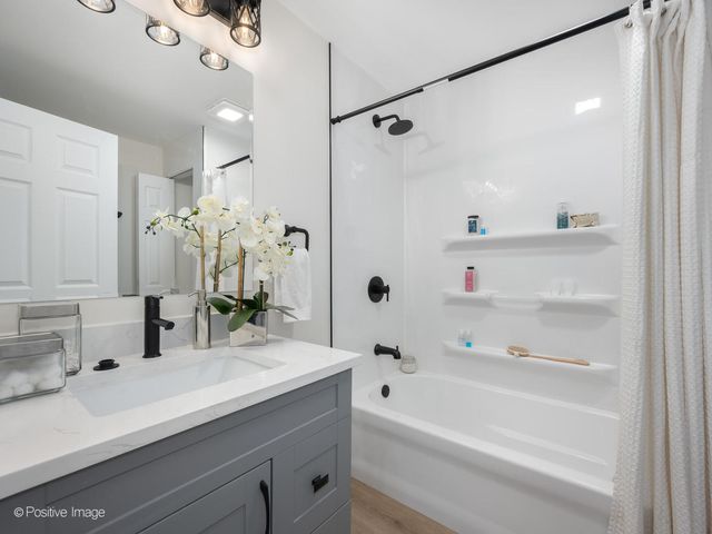 2217 Ruby Street, Melrose Park, IL 60164