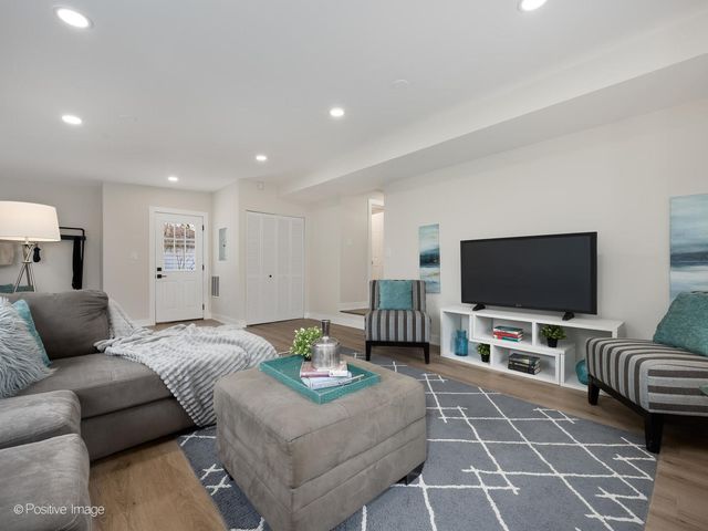 2217 Ruby Street, Melrose Park, IL 60164