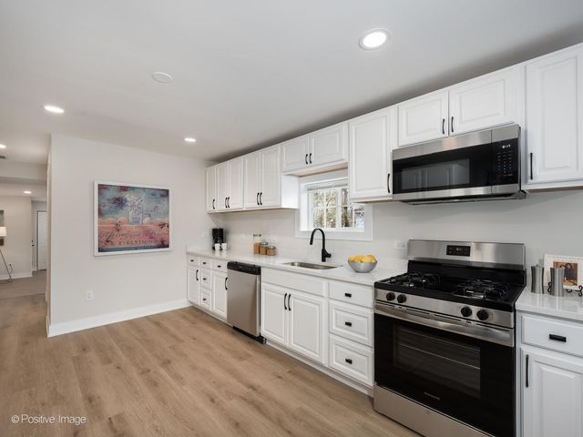 2217 Ruby Street, Melrose Park, IL 60164