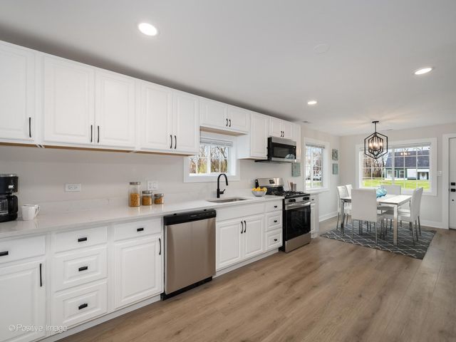 2217 Ruby Street, Melrose Park, IL 60164