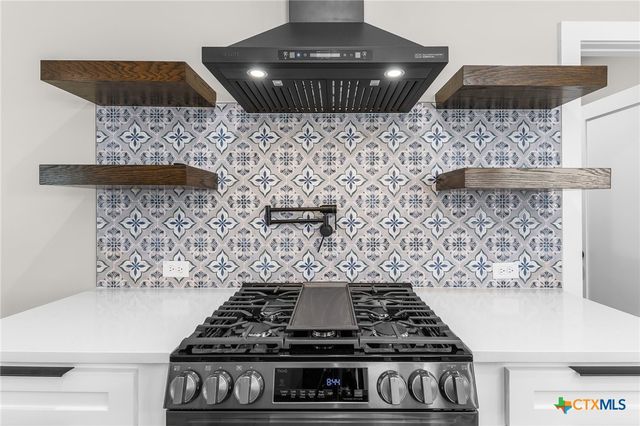 2204 Magnolia Drive, Round Rock, TX 78664