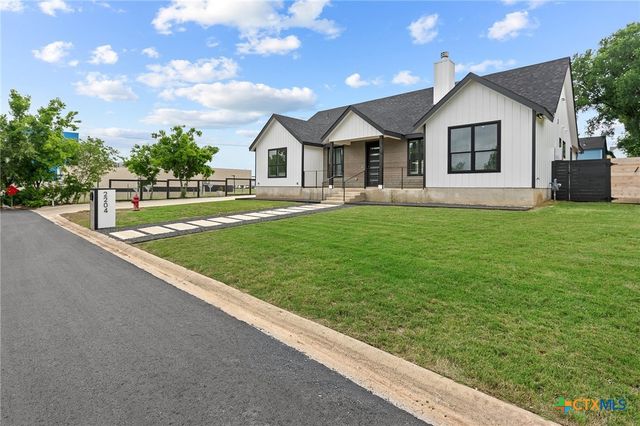 2204 Magnolia Drive, Round Rock, TX 78664