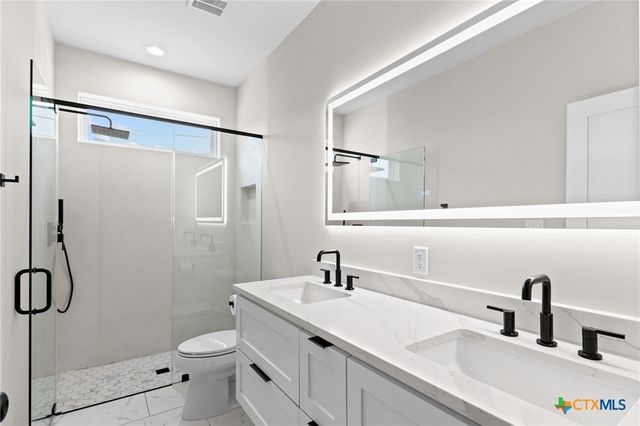 2204 Magnolia Drive, Round Rock, TX 78664